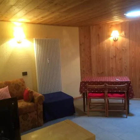 Montblanc Tavern Apartment Courmayeur